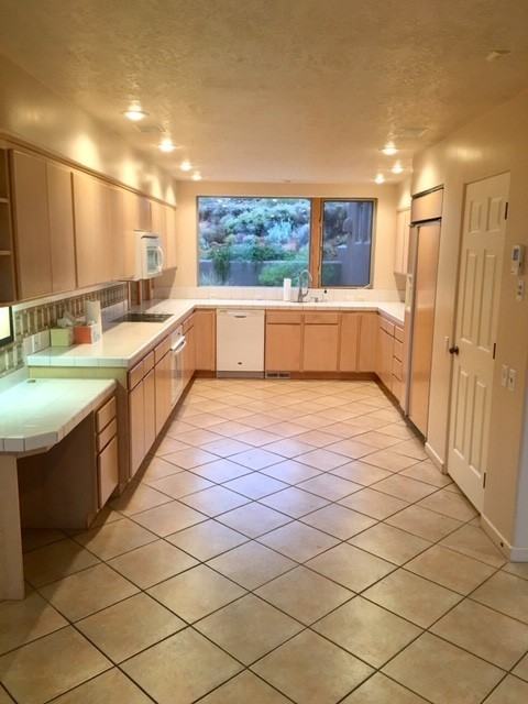 1070 W Kokopelli Way - Photo 7 of 11