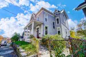 featured image of 235 Mccormick Pl