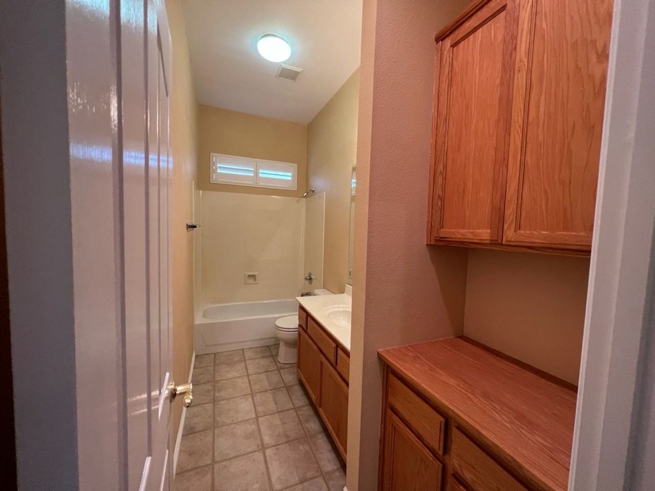 1628 Snyder Ave - Photo 6 of 46
