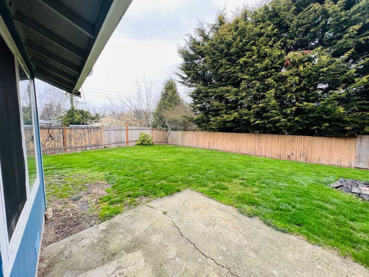 2414 N 24th Pl - Photo 3 of 21