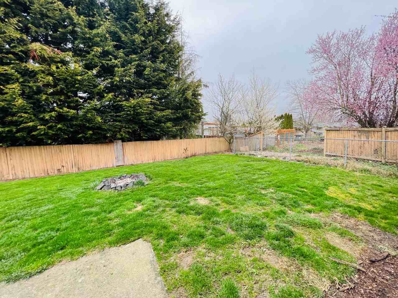 2414 N 24th Pl - Photo 4 of 21