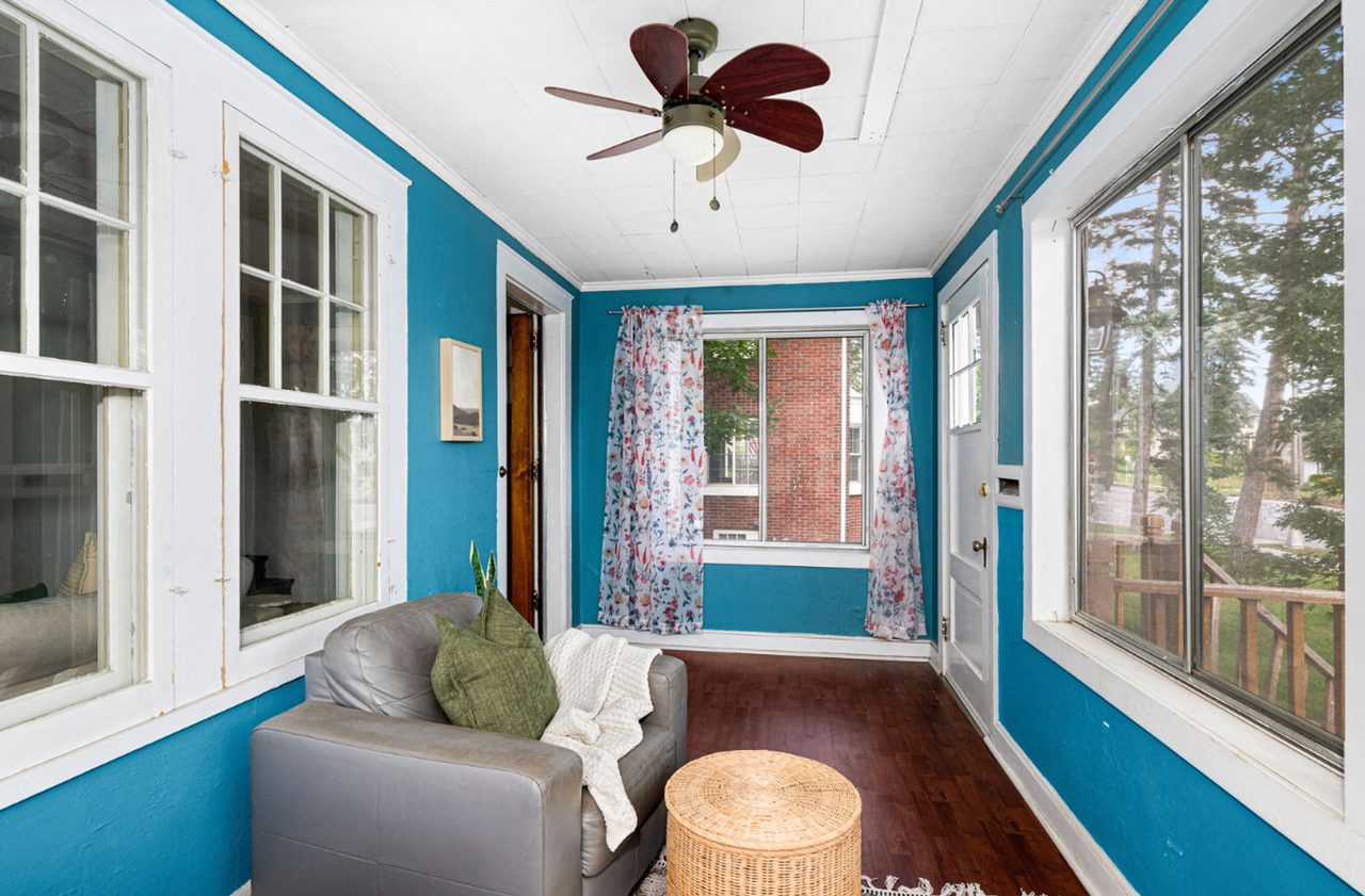2327 E 4th St - Photo 2 of 23