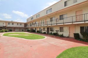 featured image of 1251 N G St