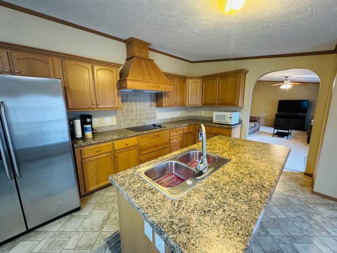 16 Gibson St - Photo 5 of 21