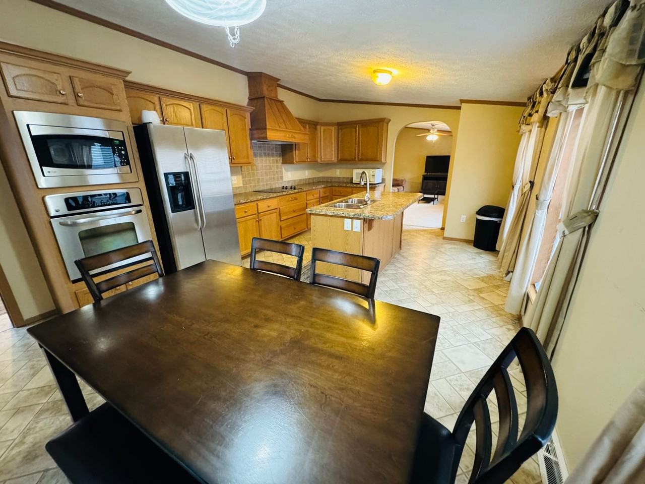 16 Gibson St - Photo 6 of 21
