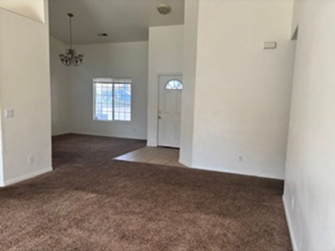 818 Elm St - Photo 6 of 30