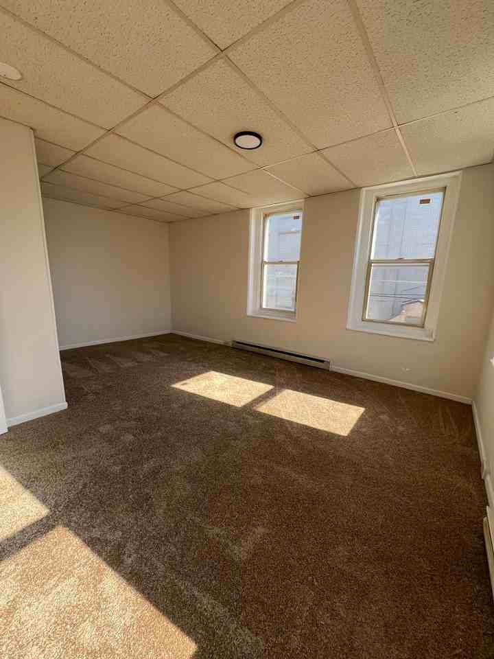 602 N Jordan St - Photo 3 of 5