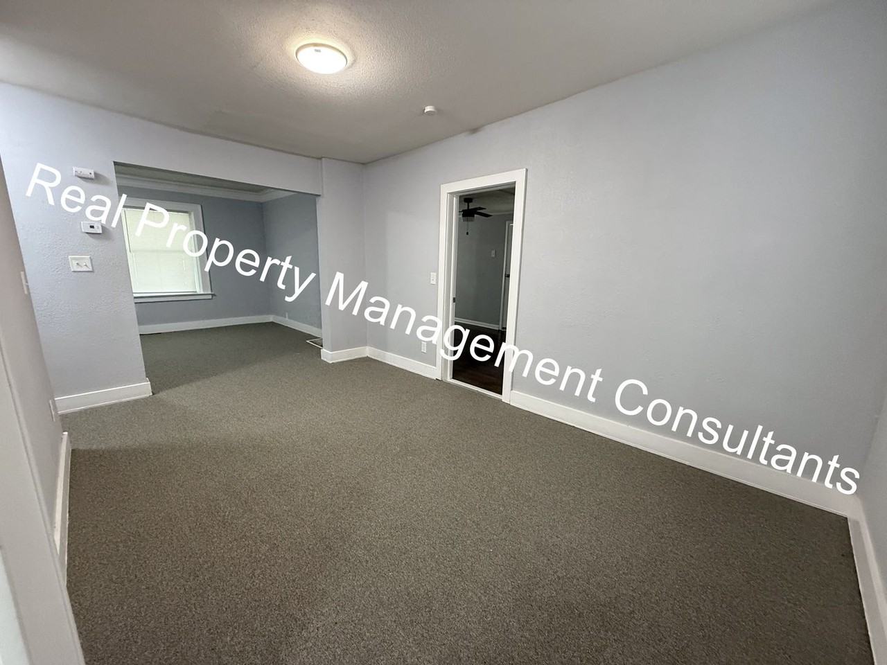4025 E 67th Ter - Photo 5 of 23