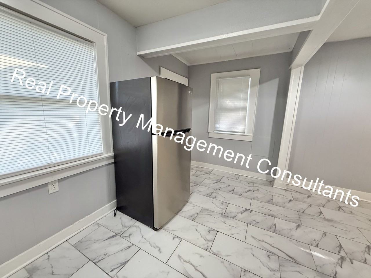 4025 E 67th Ter - Photo 6 of 23