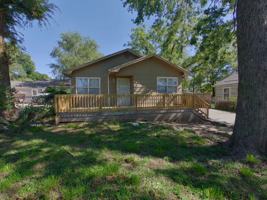 featured image of 452 S Knight St