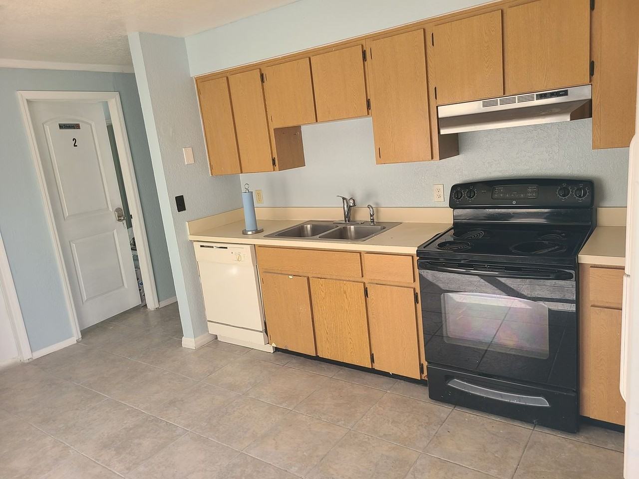 1222 Moselle Ave #1-3 - Photo 6 of 6