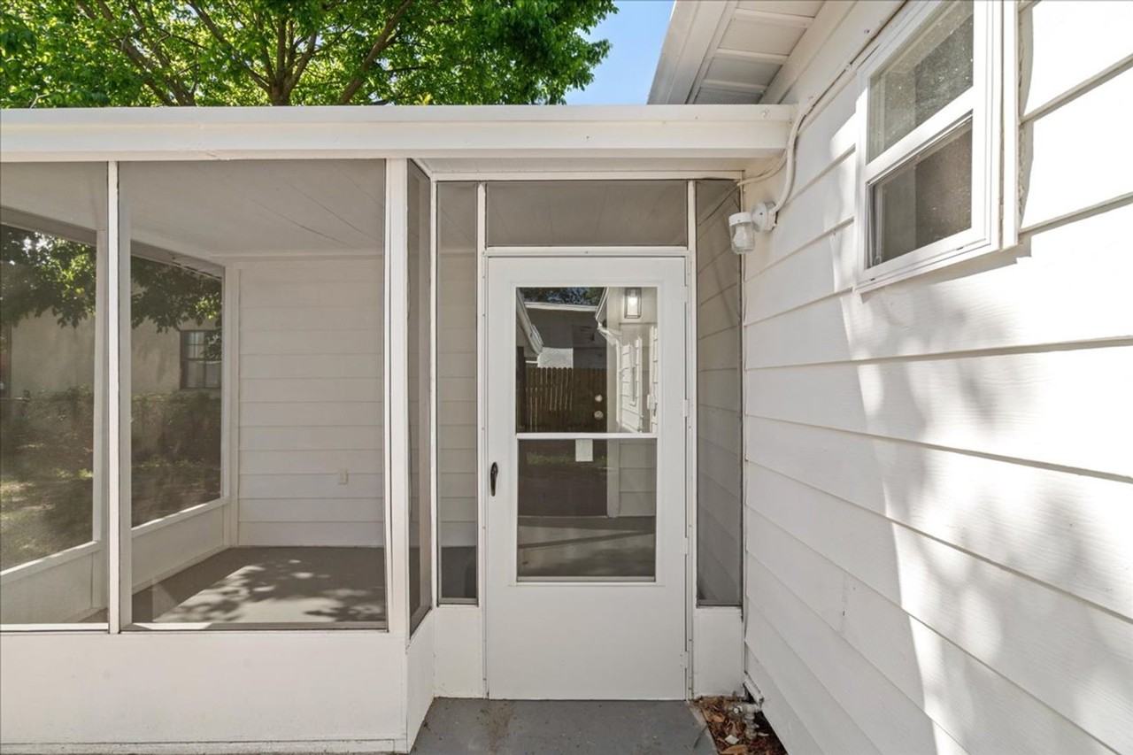 1576 S Washington Ave - Photo 3 of 18