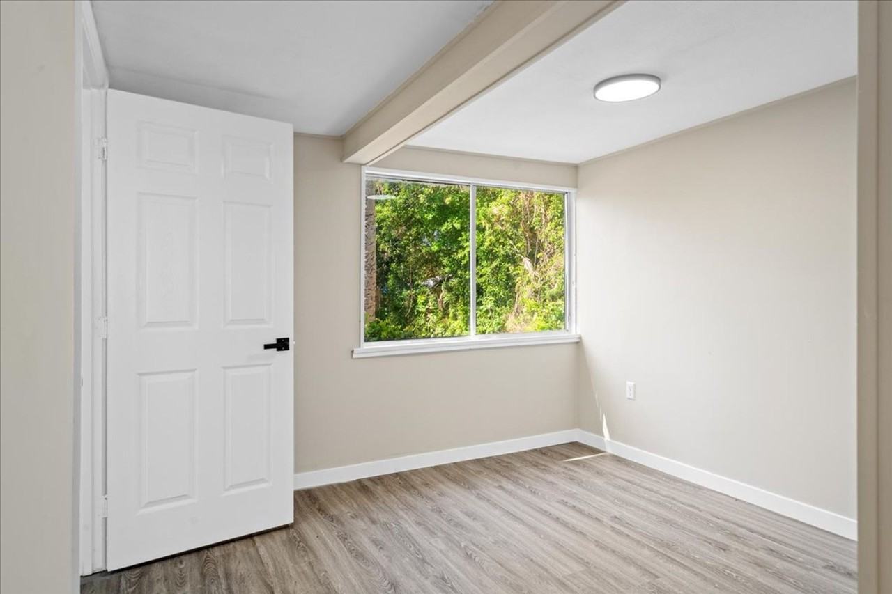 1576 S Washington Ave - Photo 7 of 18