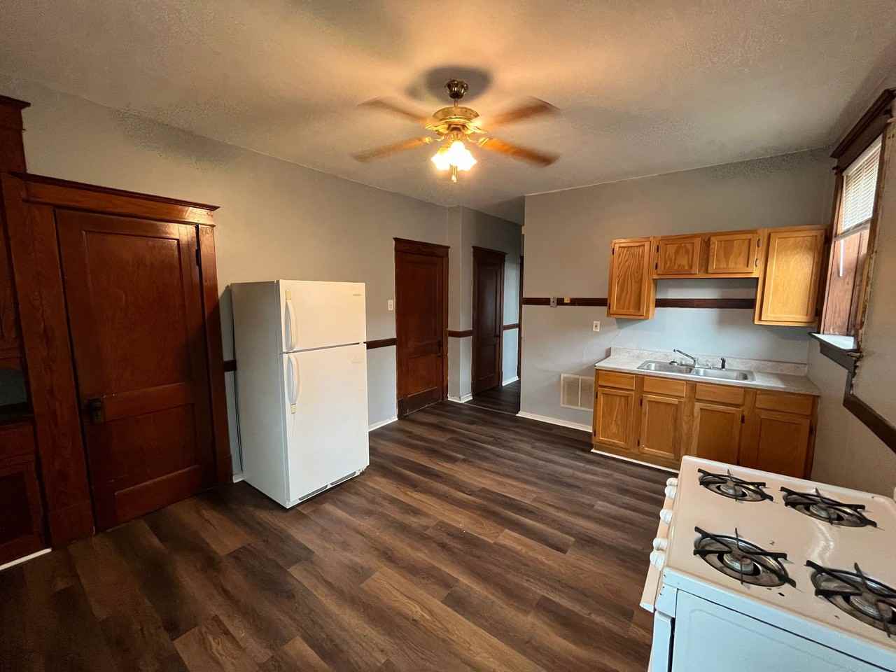 4562 Varrelmann Ave 2nd Fl - Photo 7 of 50