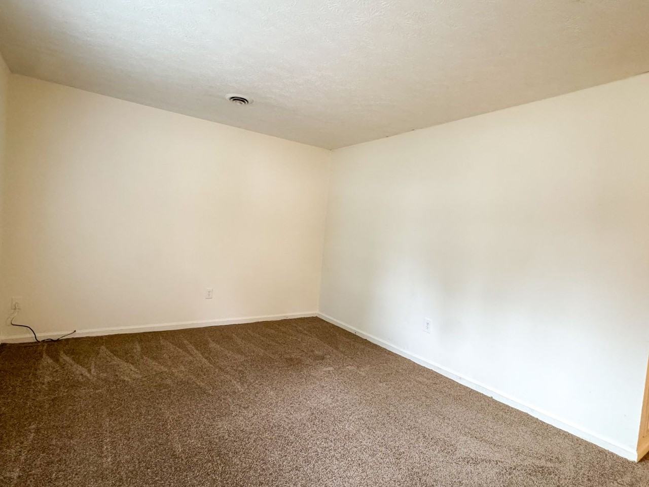 20805A Shaker Dr - Photo 3 of 19