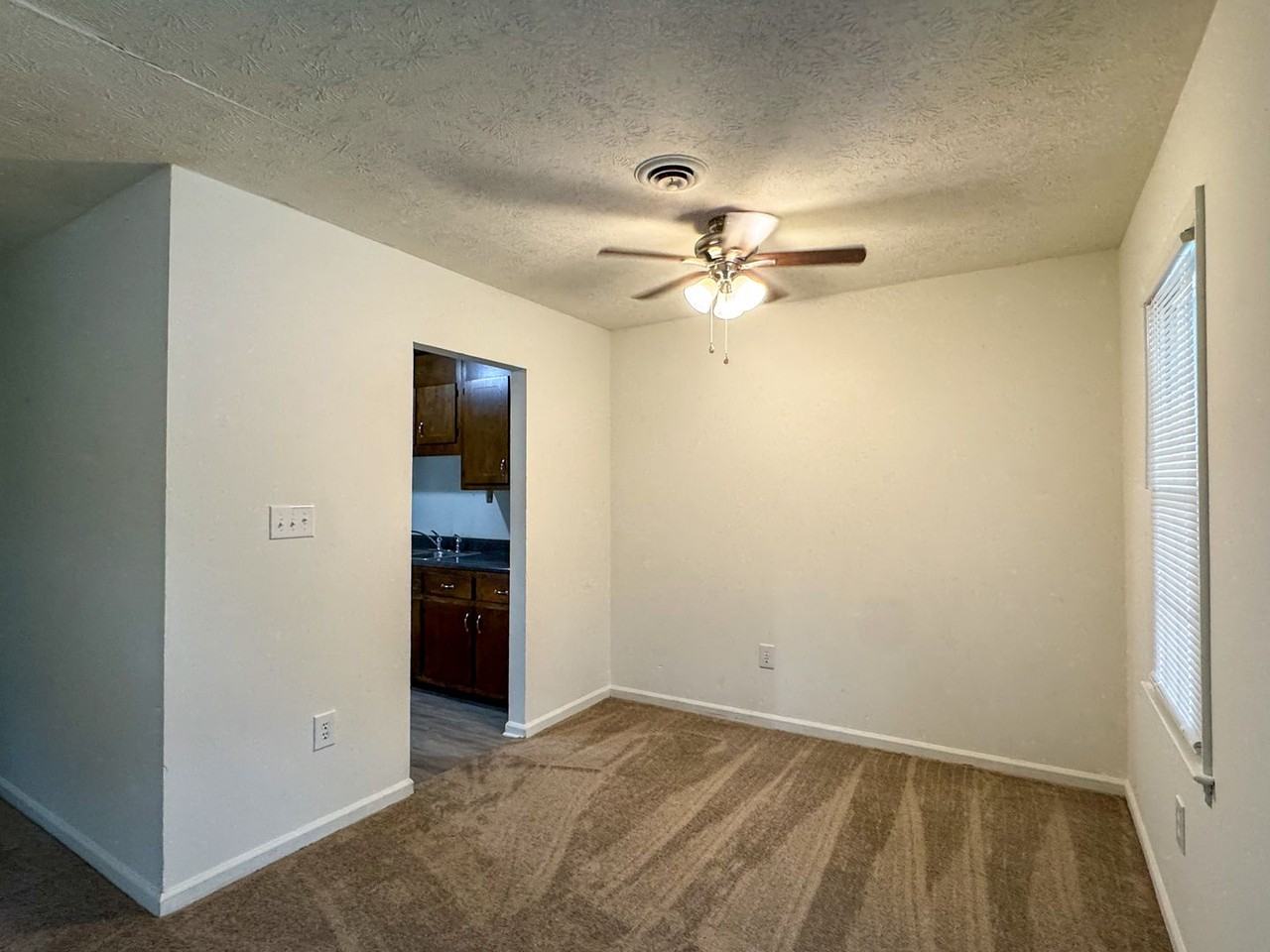 20805A Shaker Dr - Photo 6 of 19