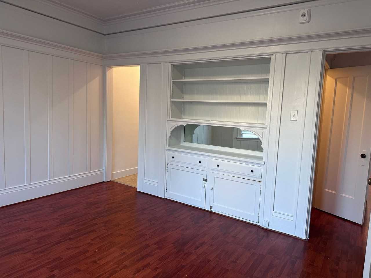 2614 Gough St - Photo 5 of 15