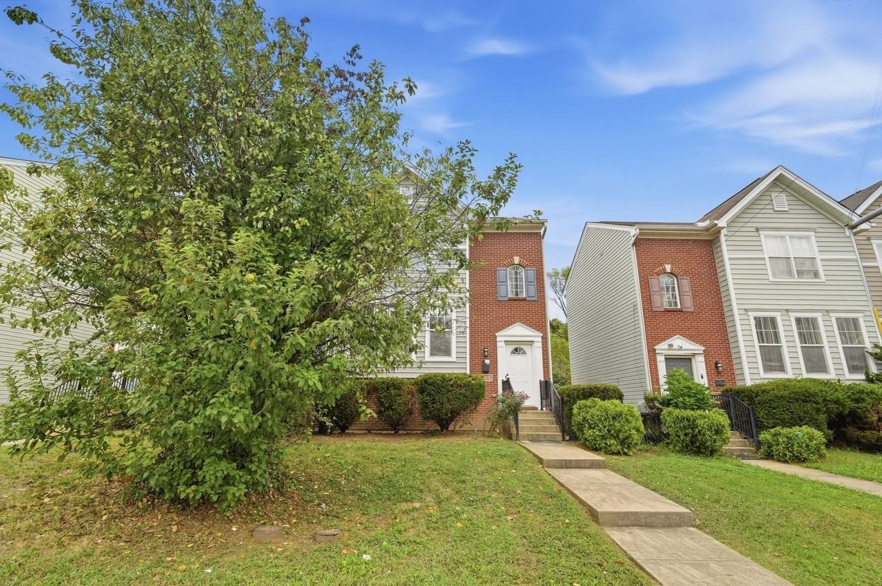 812 William Howard Taft Rd - Photo 2 of 42