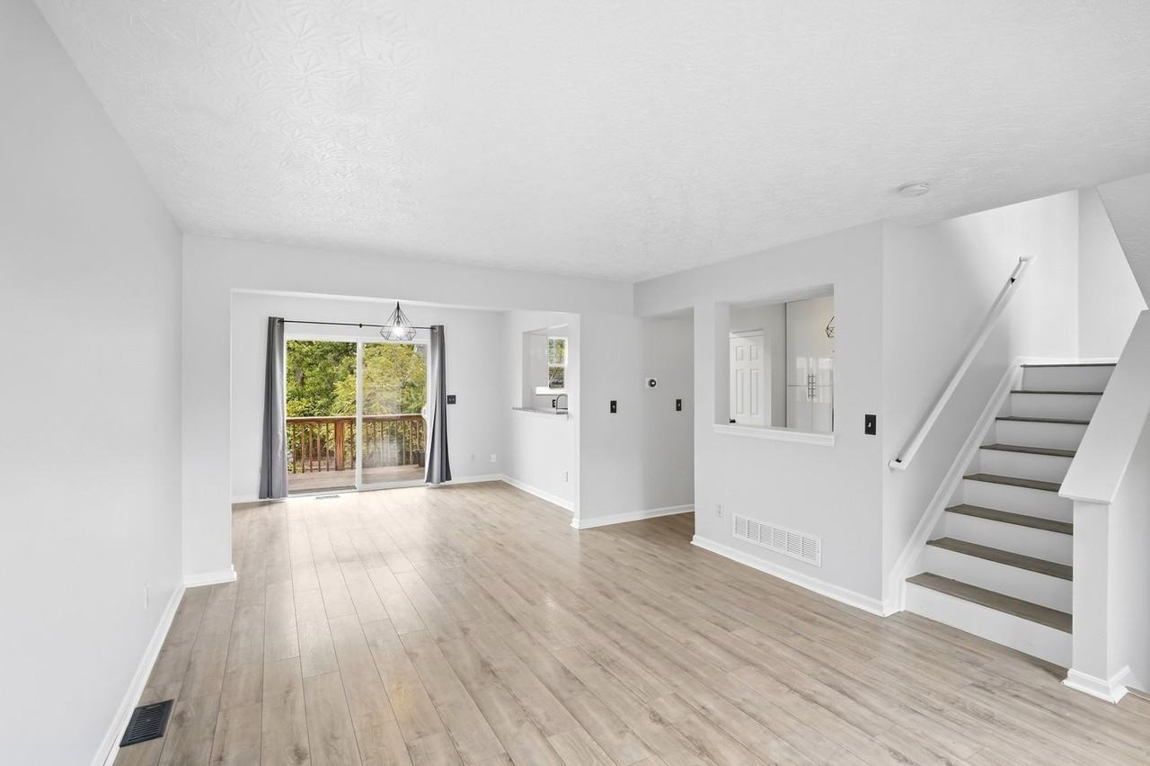 812 William Howard Taft Rd - Photo 7 of 42