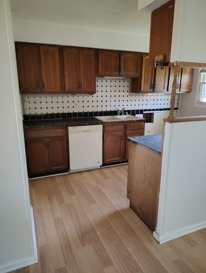 3581 Haney Rd - Photo 2 of 6