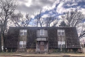 featured image of 323 W Miller Ave