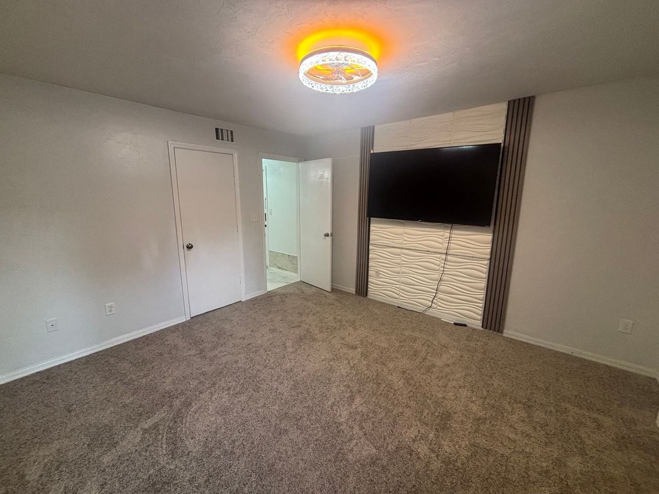 5720 Sw 8th Pl - Photo 6 of 24