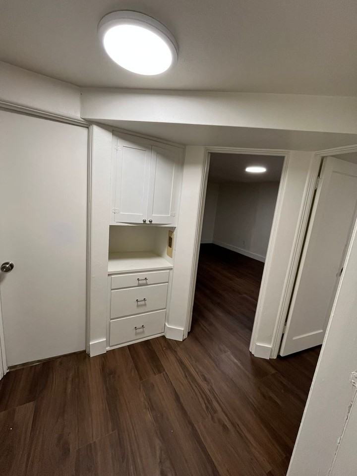 1038 Lewis Ave - Photo 4 of 18