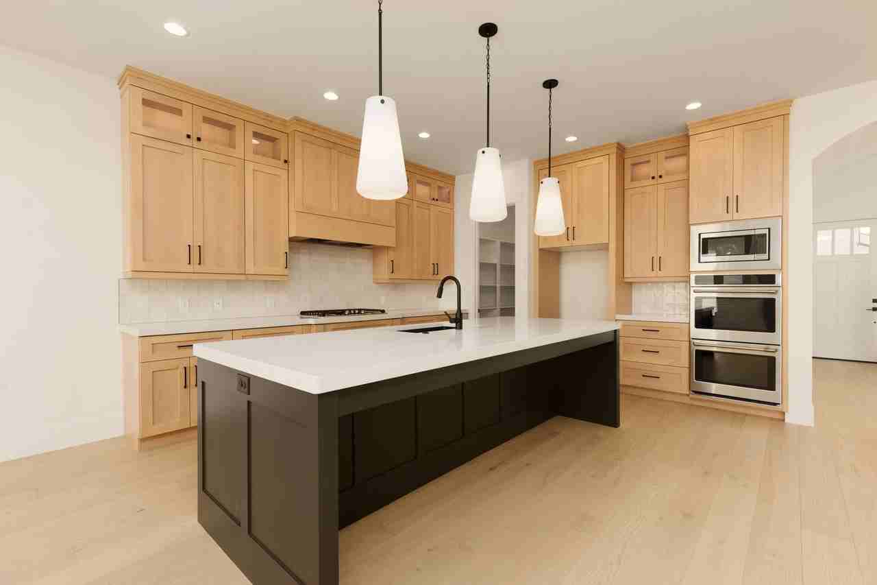 2881 E Yavin Way - Photo 4 of 35