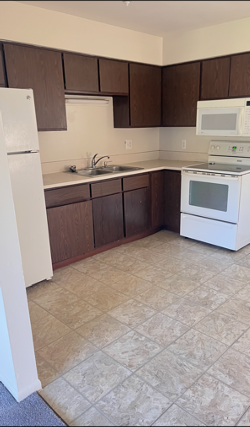9019 Cedar Lake Rd - Photo 2 of 5
