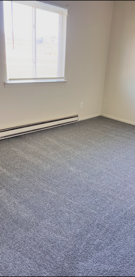 9019 Cedar Lake Rd - Photo 4 of 5