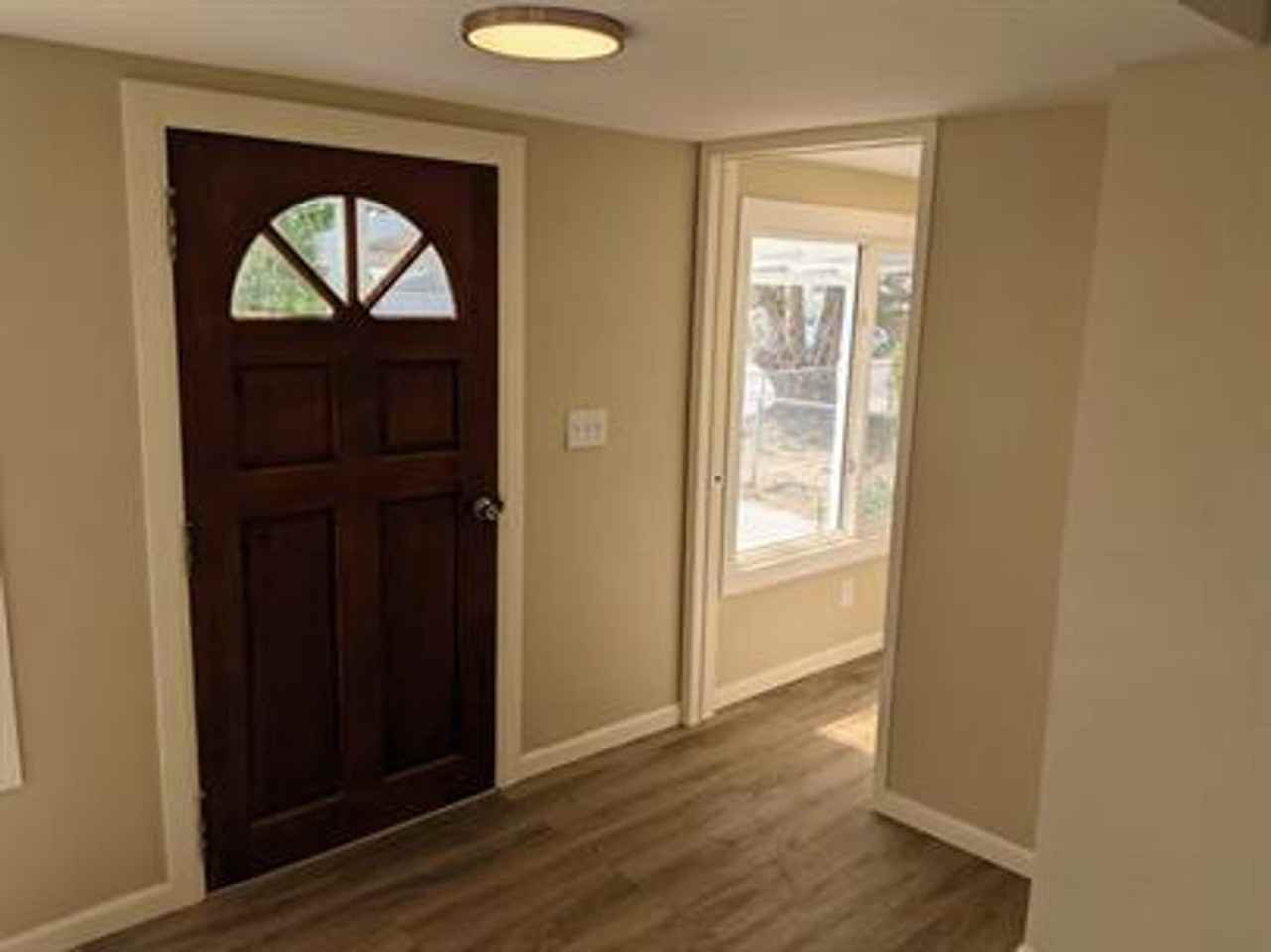 2809 Continental Dr - Photo 2 of 15