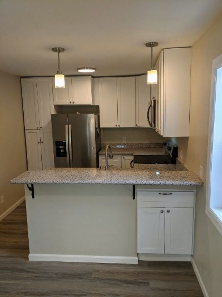 2809 Continental Dr - Photo 4 of 15