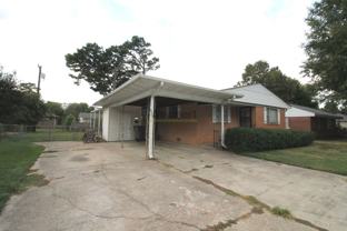 1924 Hillcrest Dr - Photo 1 of 1