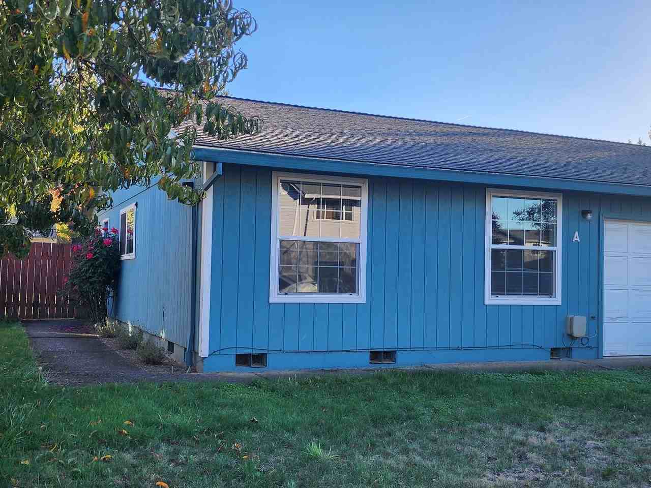604 E 10th St - Photo 2 of 37