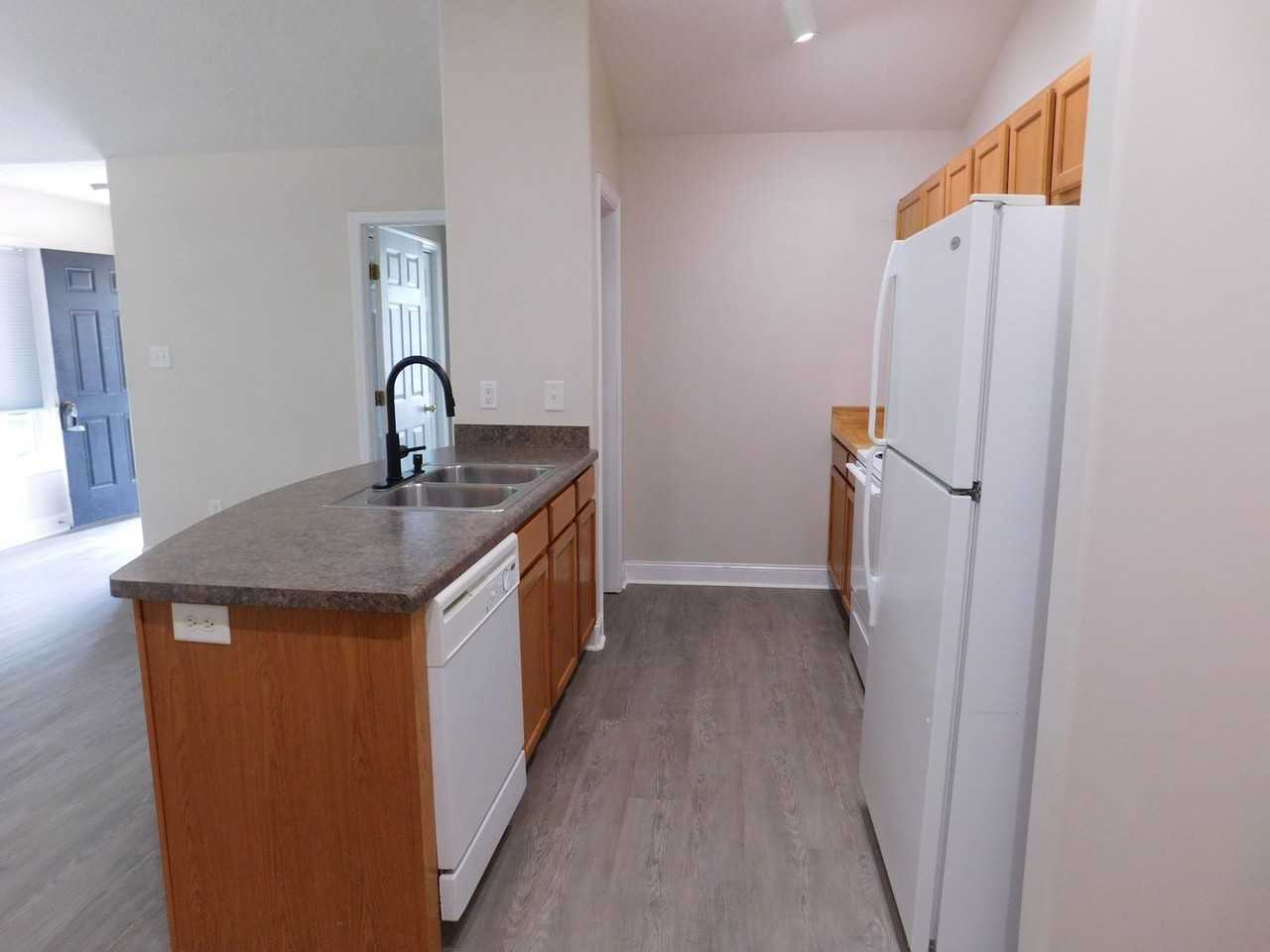 225 Church Hill Ct - Photo 6 of 23
