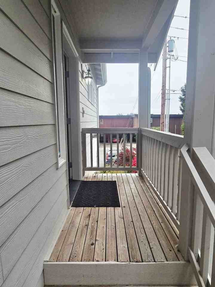 111 N Lafayette Ave - Photo 5 of 46