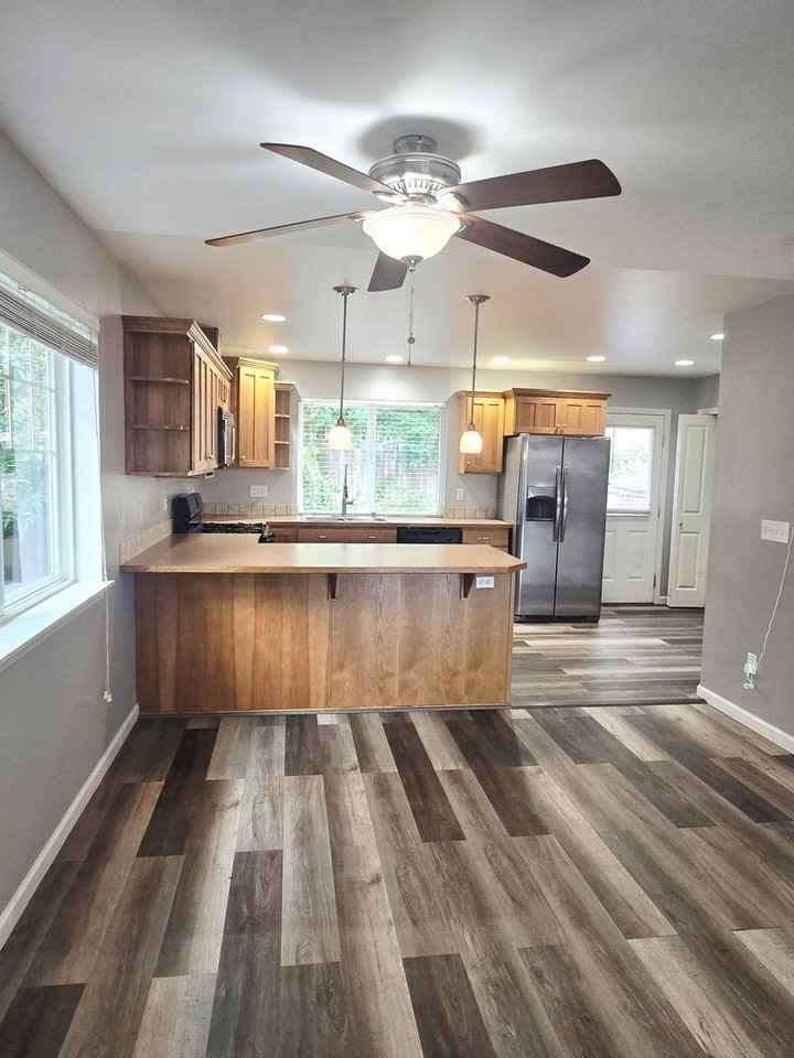 111 N Lafayette Ave - Photo 7 of 46
