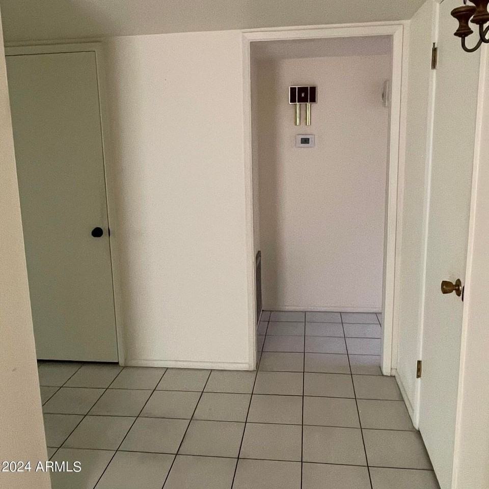10524 W Saratoga Cir - Photo 4 of 13
