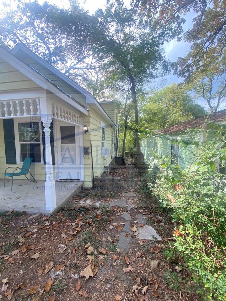 814 N Polk St - Photo 5 of 16