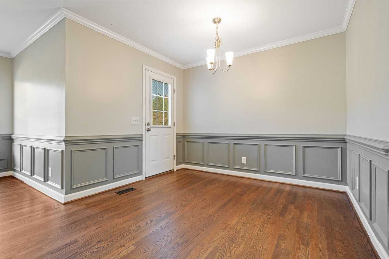 279 Sherman Lakes Dr - Photo 5 of 22