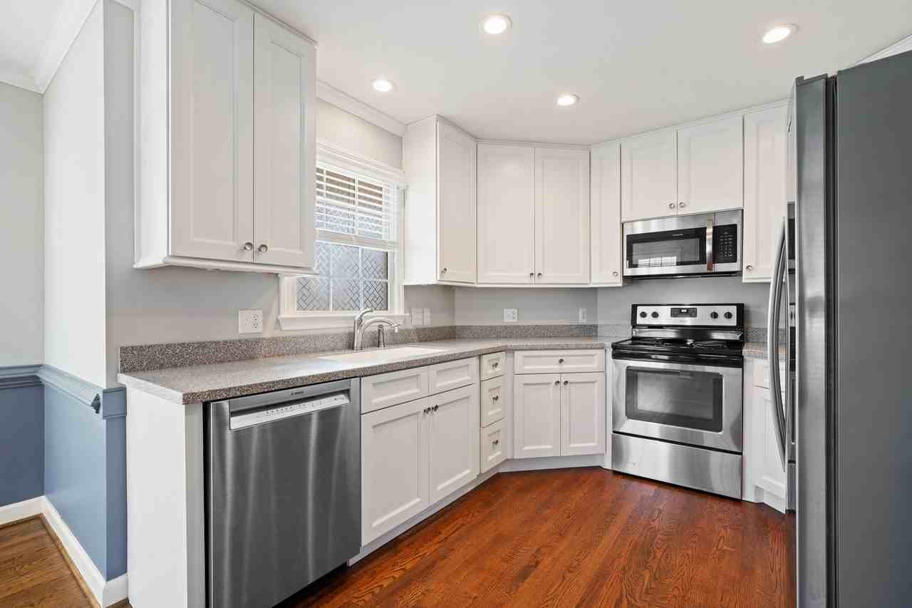 279 Sherman Lakes Dr - Photo 6 of 22