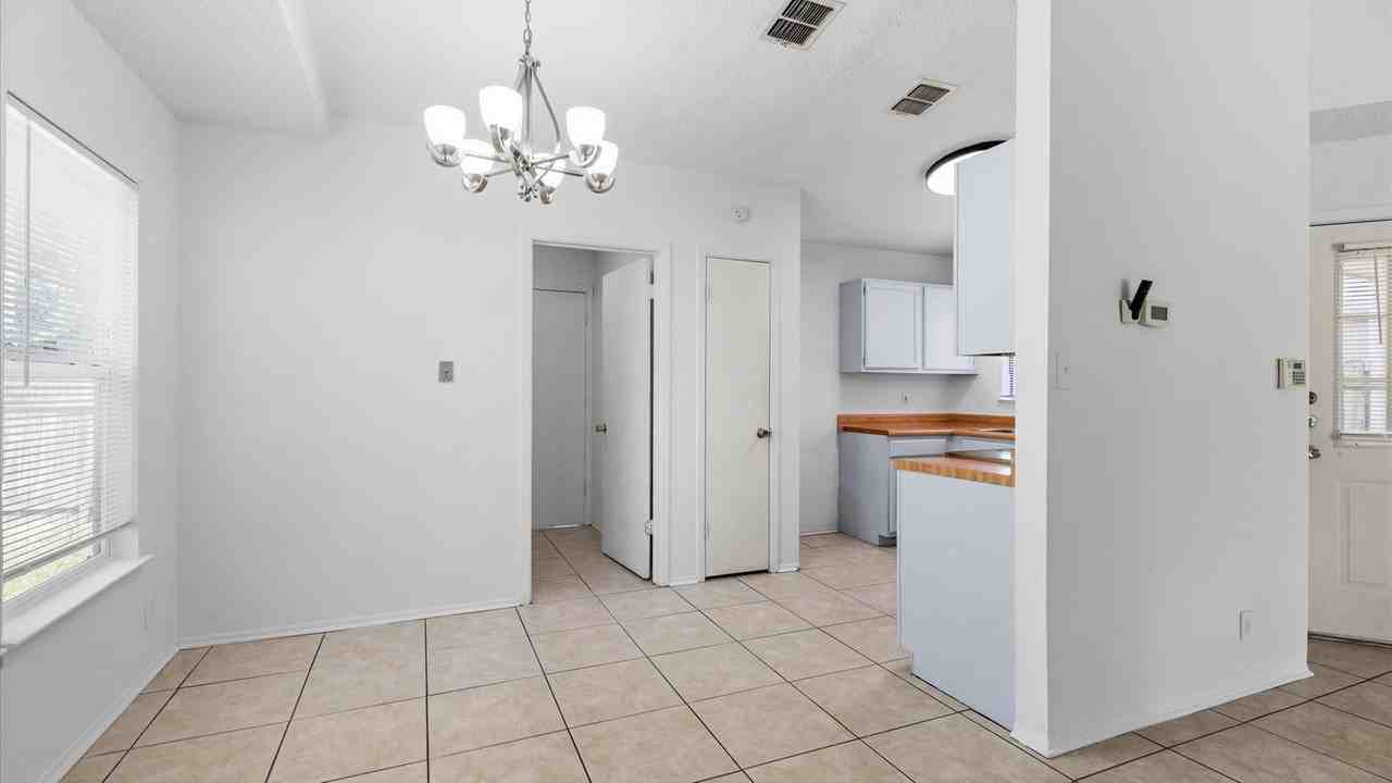 2823 Ash Field Dr - Photo 4 of 16