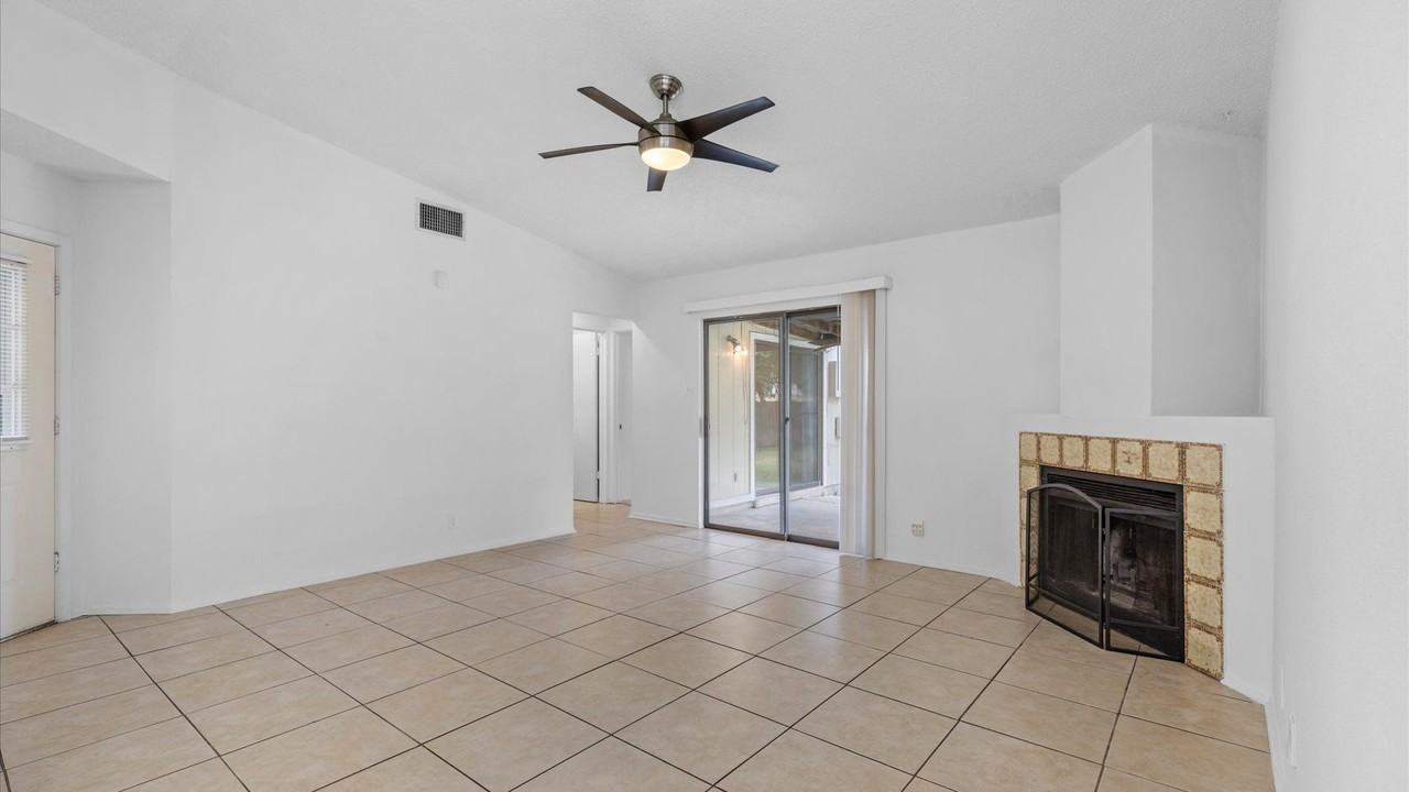 2823 Ash Field Dr - Photo 6 of 16