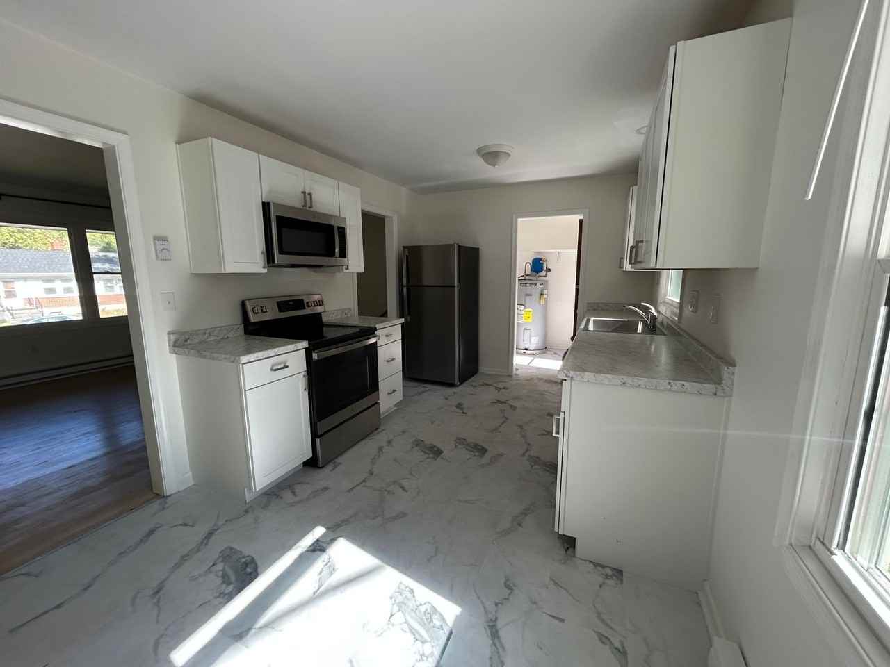 312 Reynolds St - Photo 2 of 15