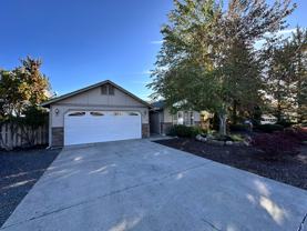 3713 Sw Volcano Ave - Photo 1 of 1