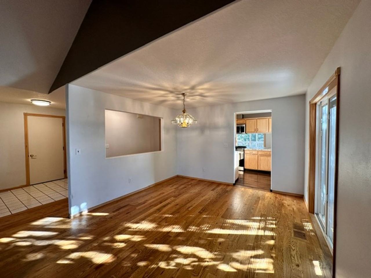 3713 Sw Volcano Ave - Photo 6 of 33
