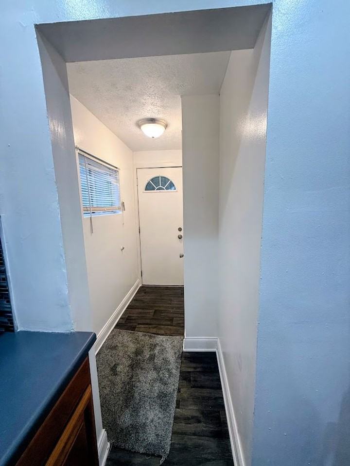 261 Madison Ave - Photo 5 of 16