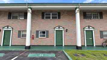featured image of 2901 Albemarle St #4