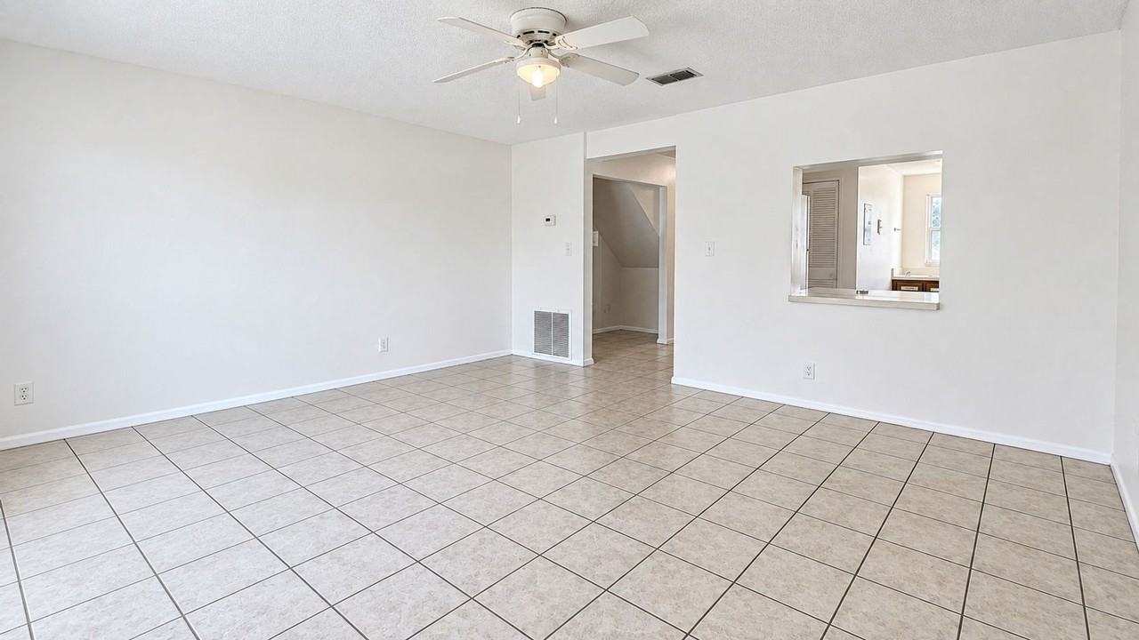 2901 Albemarle St #4 - Photo 2 of 13