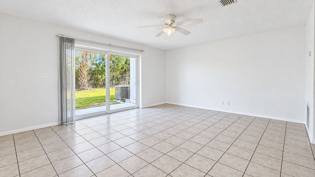 2901 Albemarle St #4 - Photo 3 of 13